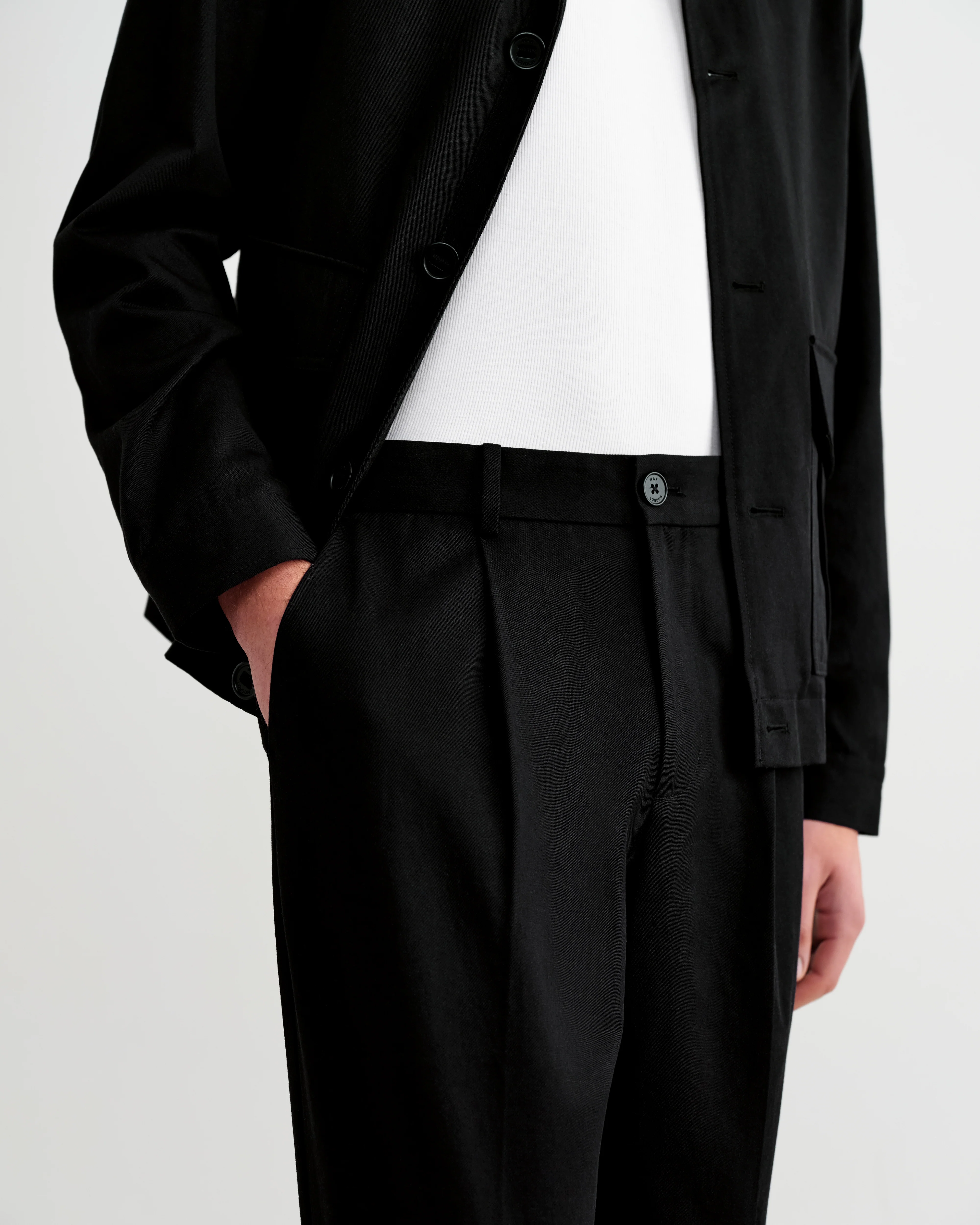 Aubyn - Black Cotton Tencel Twill Loose Fit Trousers - Image 4