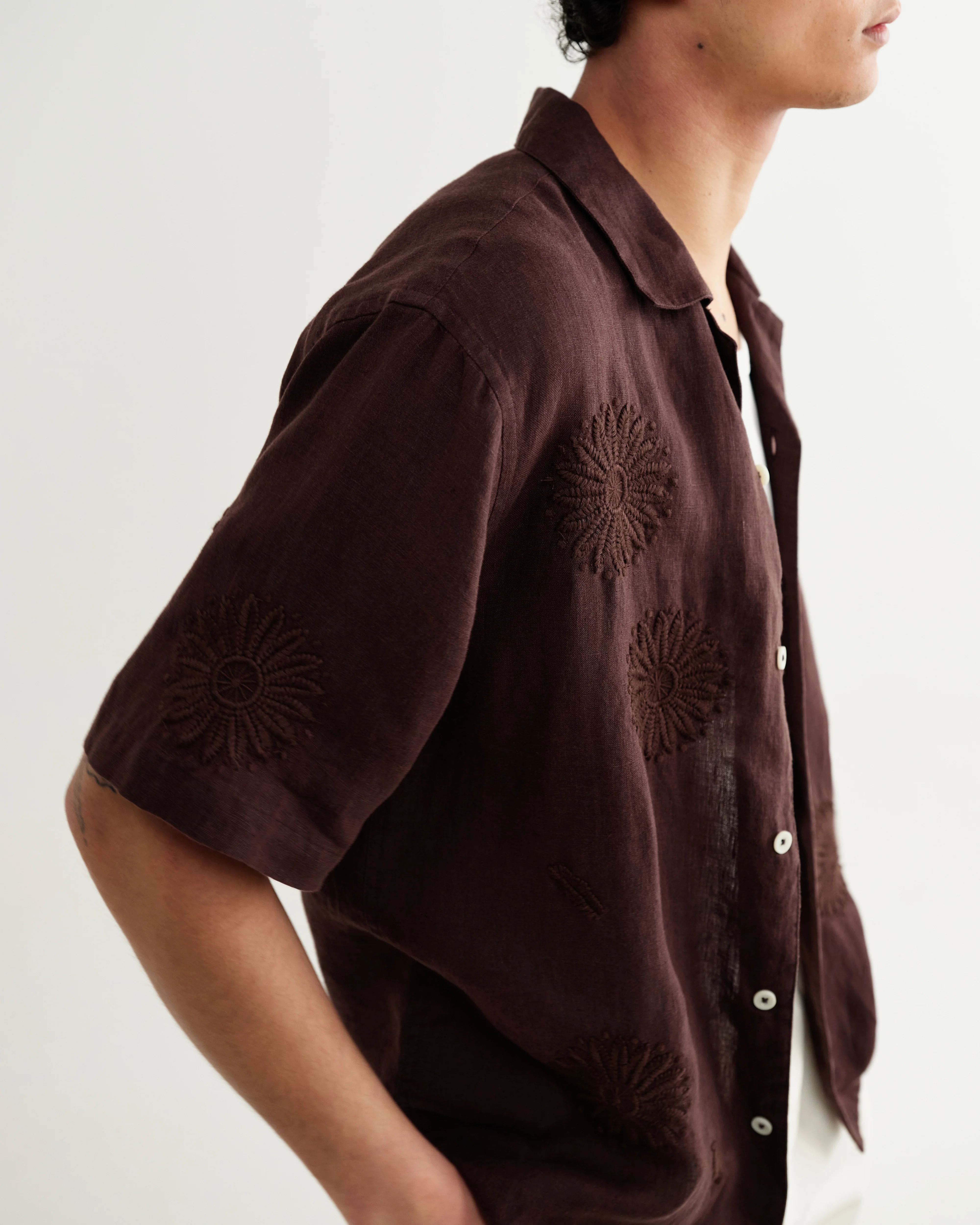 Didcot - Brown Flower Embroidered Short-Sleeve Shirt - Image 3