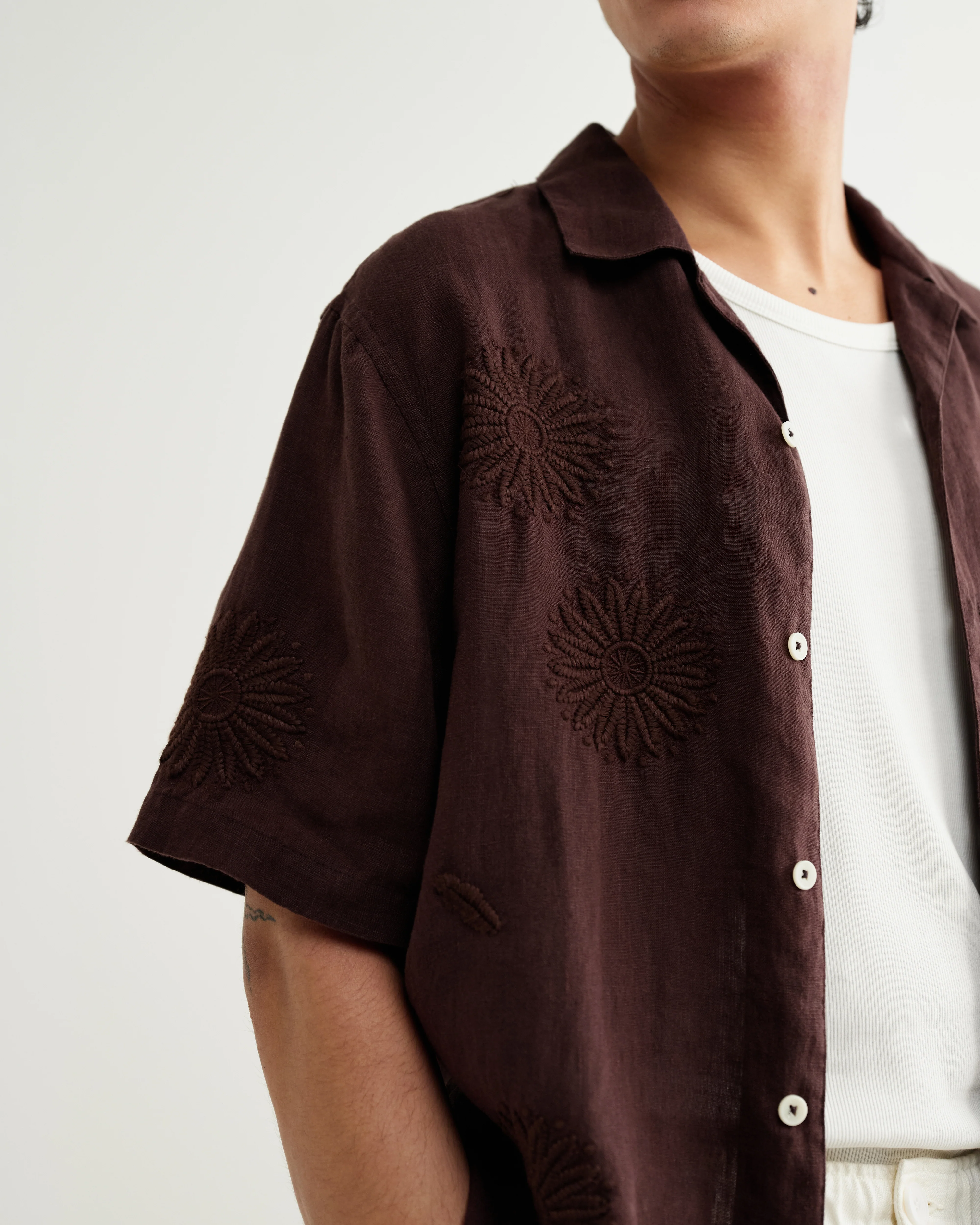 Didcot - Brown Flower Embroidered Short-Sleeve Shirt - Image 4