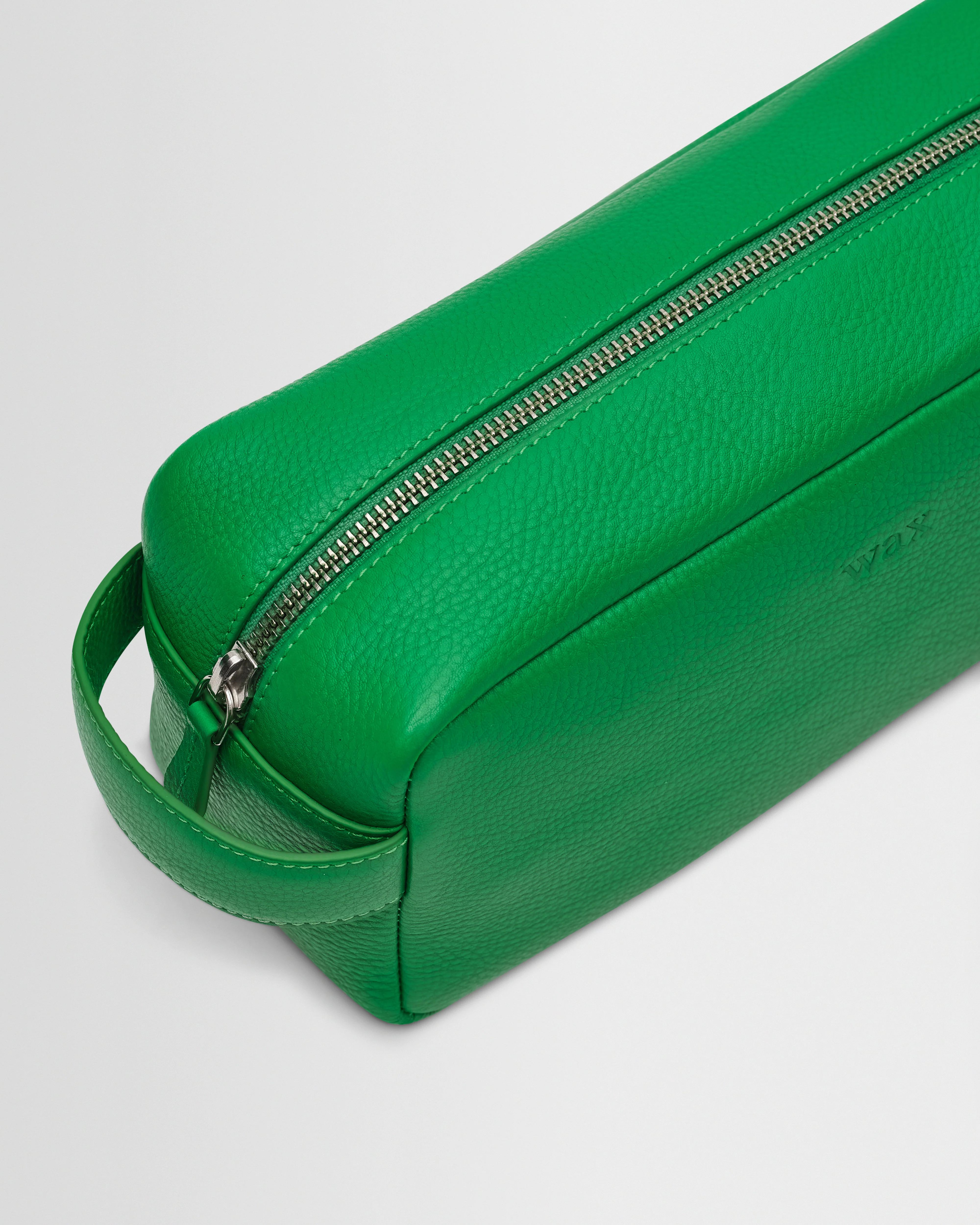 Wells - Bright Green Grain Leather Washbag - Image 3